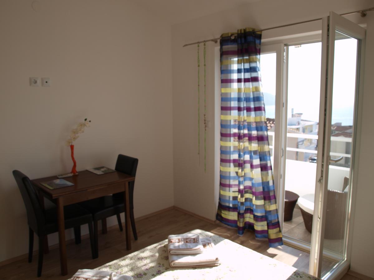 Apartments Nadia Игране Экстерьер фото