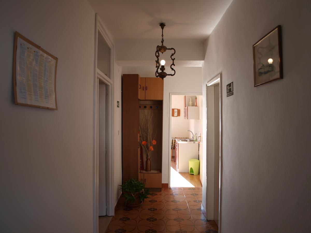Apartments Nadia Игране Экстерьер фото